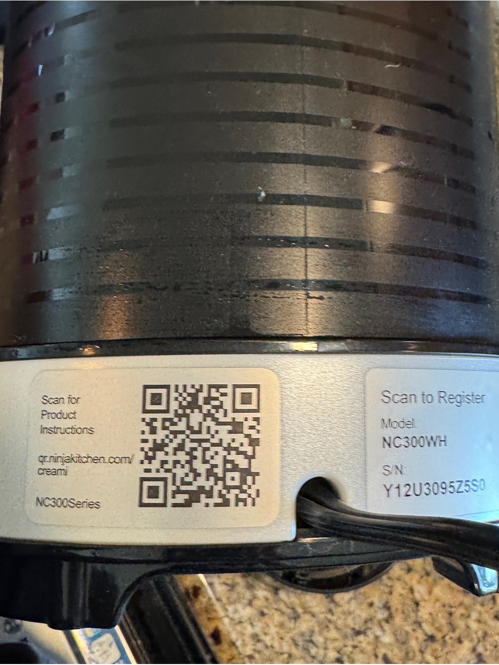 Ninja Creami Model NC300WH | Silver/Black | inc 2 cups - Picture 3 of 4